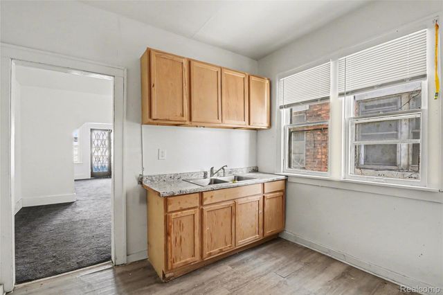 1991-1993 Glendale Street, Detroit, MI 48238