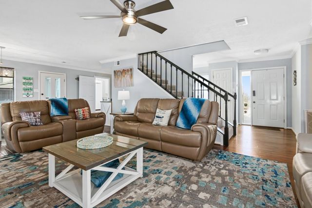 519 Mallard Point, Livingston, TX 77351