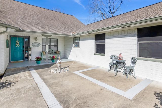 519 Mallard Point, Livingston, TX 77351