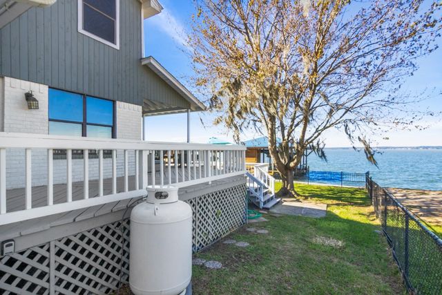 519 Mallard Point, Livingston, TX 77351