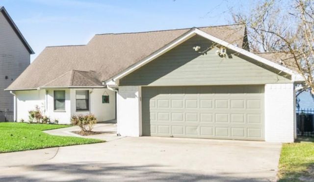 519 Mallard Point, Livingston, TX 77351