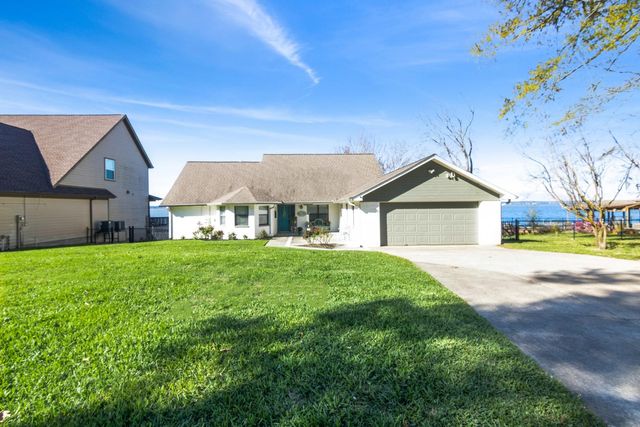 519 Mallard Point, Livingston, TX 77351