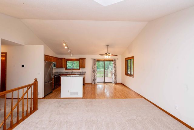 1449 Aretz Court, Victoria, MN 55386