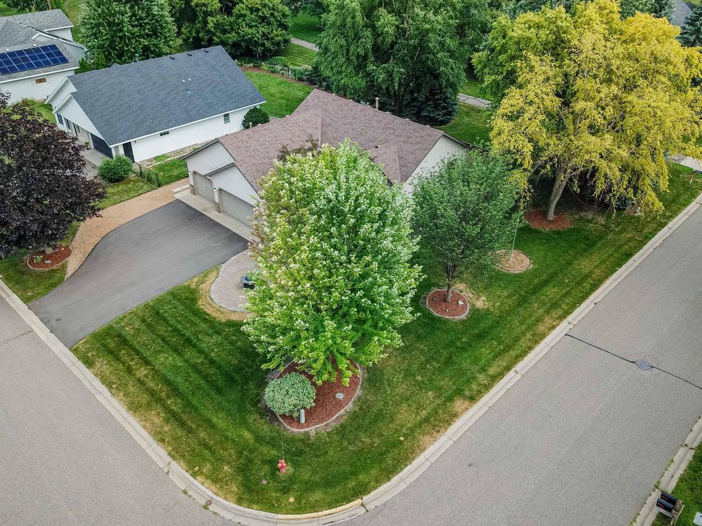 1449 Aretz Court, Victoria, MN 55386 — photo 4