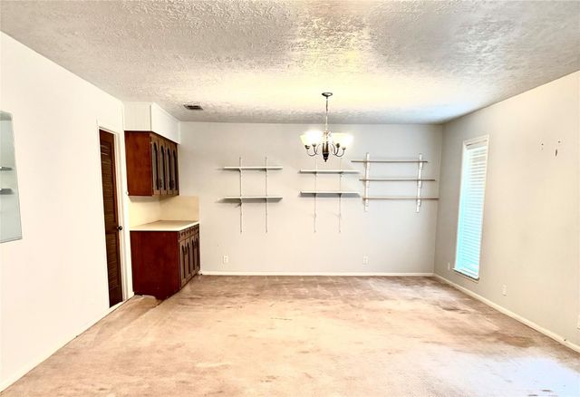 200 Greenwood Drive, Beaumont, TX 77705