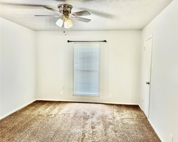 200 Greenwood Drive, Beaumont, TX 77705