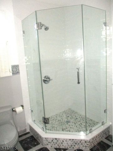 101 Idlewild Rd, Edison Twp., NJ 08817