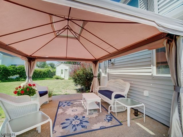 101 Idlewild Rd, Edison Twp., NJ 08817