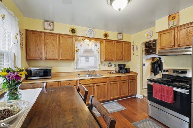 4136 Leith Street, Burton, MI 48509