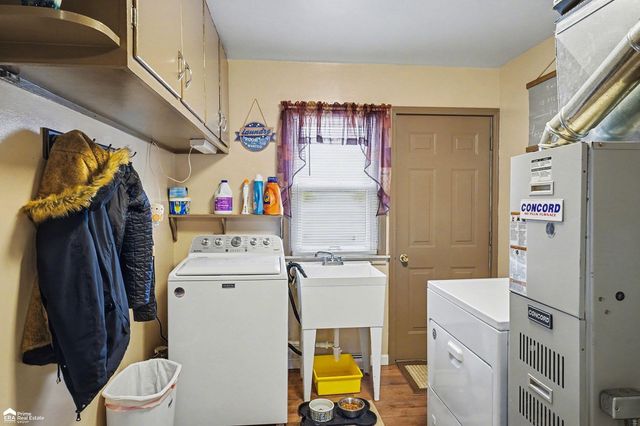 4136 Leith Street, Burton, MI 48509