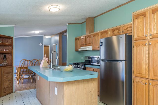 80 Brewster Road, Barrington, NH 03825