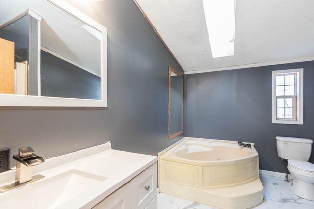 80 Brewster Road, Barrington, NH 03825