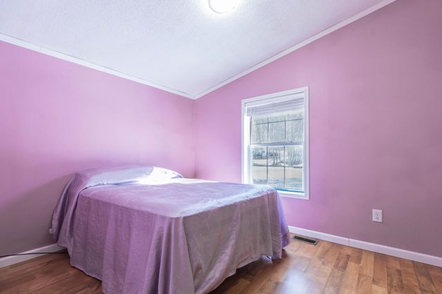 80 Brewster Road, Barrington, NH 03825