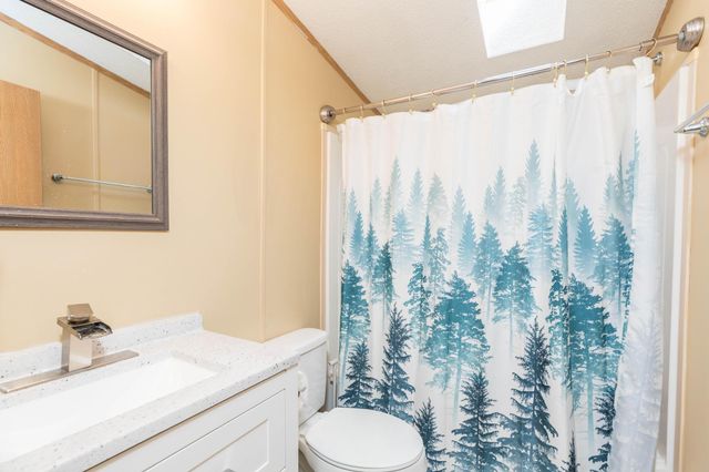 80 Brewster Road, Barrington, NH 03825