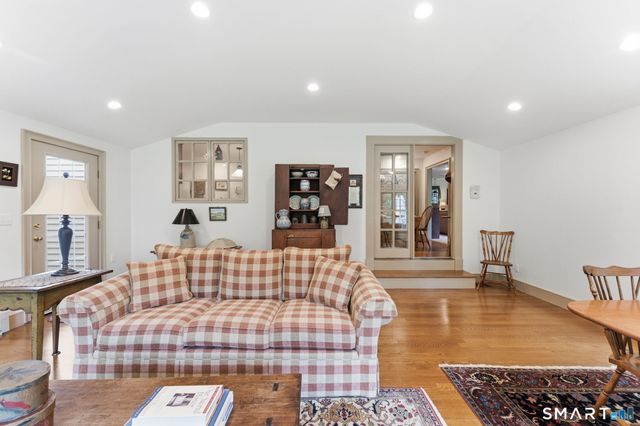 276 Stratton Brook Road, Simsbury, CT 06092