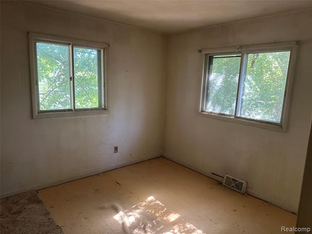 1320 Parkwood Avenue, Ypsilanti, MI 48198