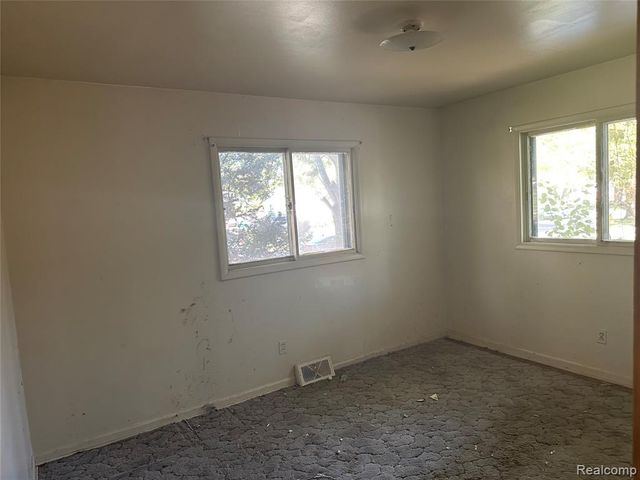 1320 Parkwood Avenue, Ypsilanti, MI 48198