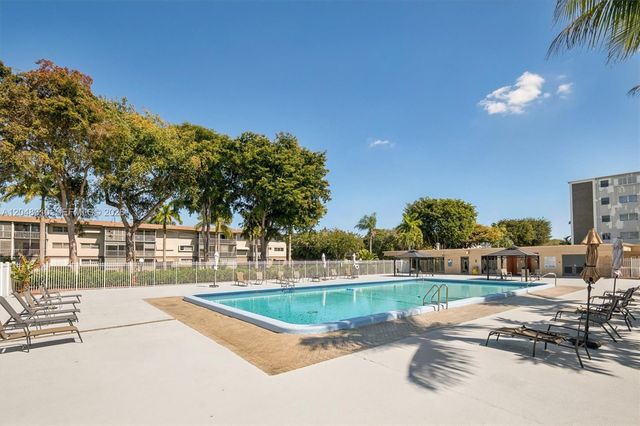1000 Hillcrest Ct 303 303, Hollywood, FL 33021