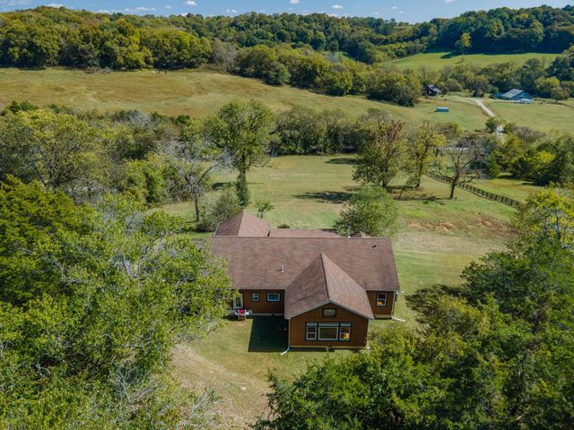 2214 Happy Hill Rd, Lynnville, TN 38472