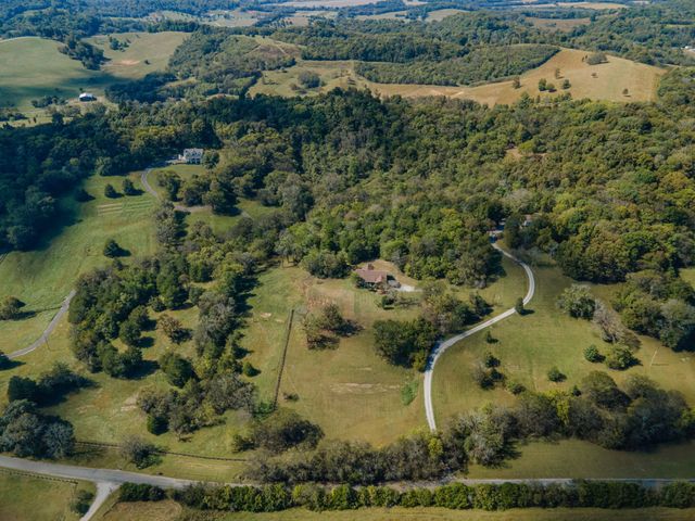 2214 Happy Hill Rd, Lynnville, TN 38472