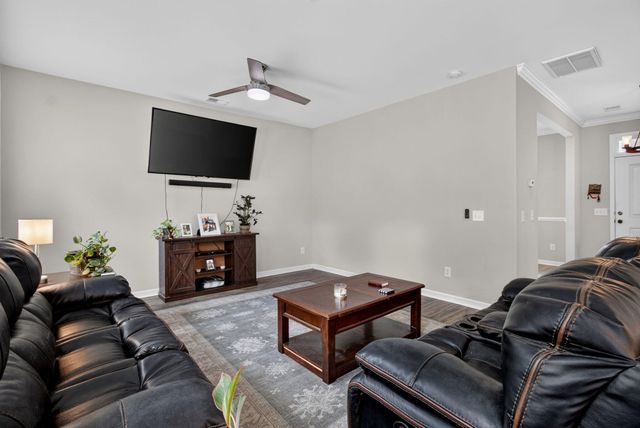 8650 Sentry Circle, North Charleston, SC 29420