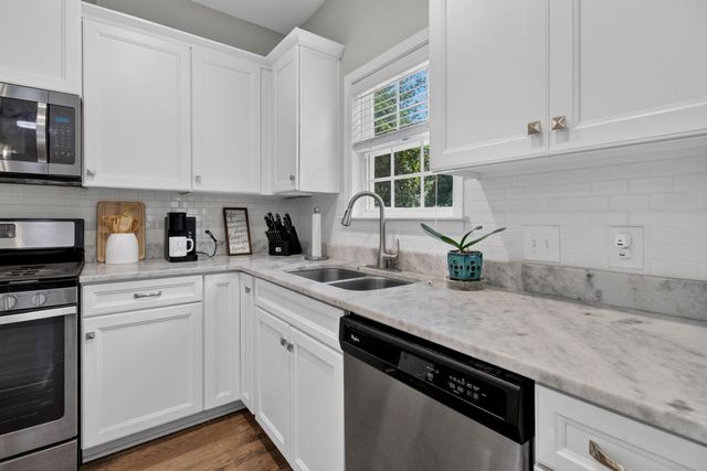 8650 Sentry Circle, North Charleston, SC 29420