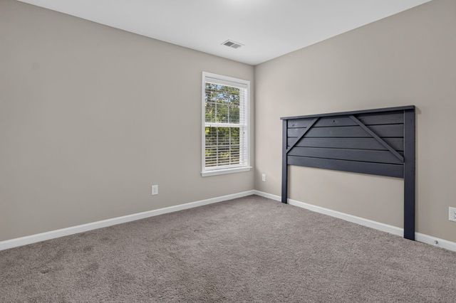 8650 Sentry Circle, North Charleston, SC 29420