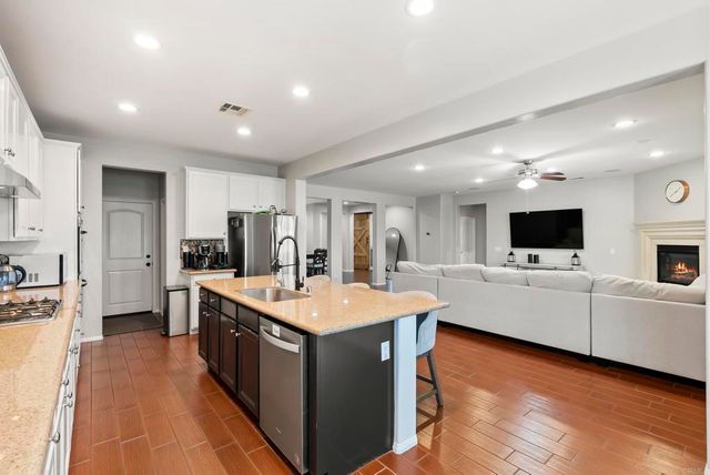 33896 Galleron Street, Temecula, CA 92592