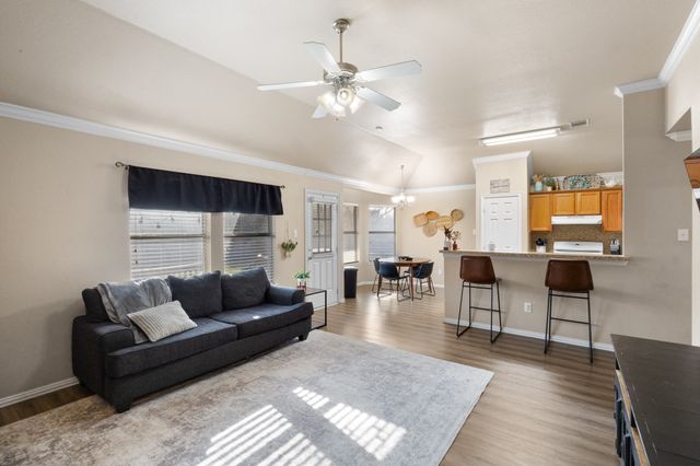 313 Ridge View Court, Decatur, TX 76234
