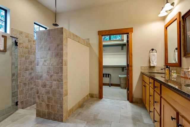 7412 Calming CT, Jonestown, TX 78645