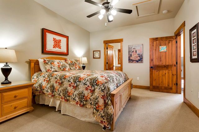 7412 Calming CT, Jonestown, TX 78645