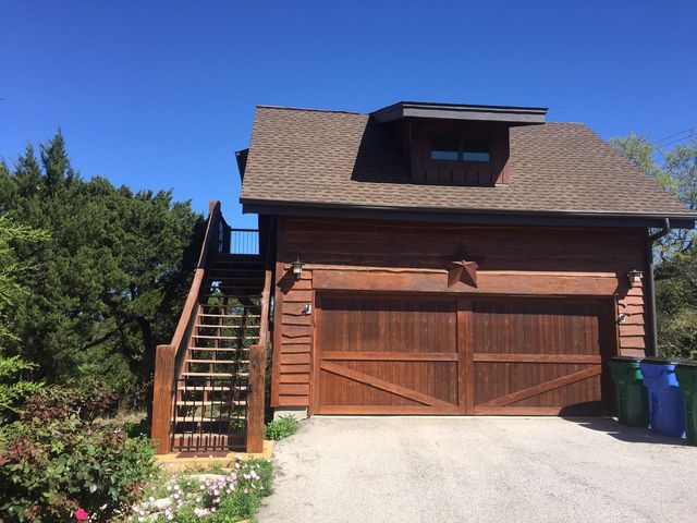7412 Calming CT, Jonestown, TX 78645