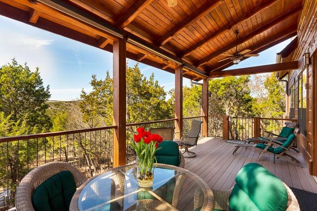 7412 Calming CT, Jonestown, TX 78645
