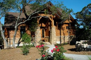7412 Calming CT, Jonestown, TX 78645