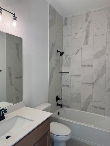 412 Hillview Nature, New Caney, TX 77357