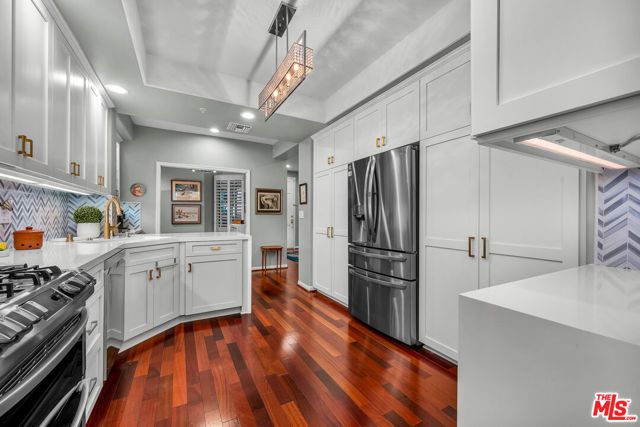 11740 W Sunset Boulevard 22, Los Angeles, CA 90049