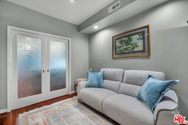 11740 W Sunset Boulevard 22, Los Angeles, CA 90049