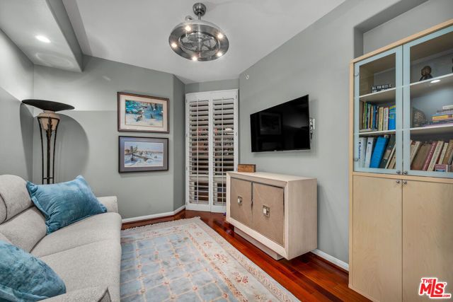 11740 W Sunset Boulevard 22, Los Angeles, CA 90049