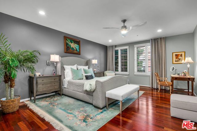 11740 W Sunset Boulevard 22, Los Angeles, CA 90049