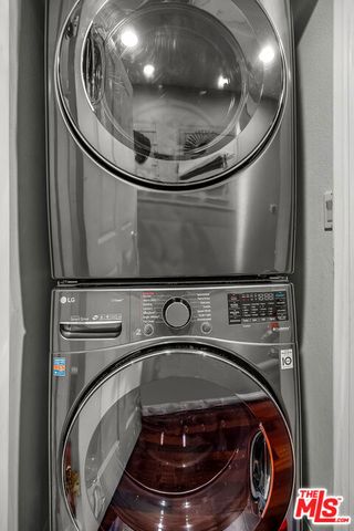 11740 W Sunset Boulevard 22, Los Angeles, CA 90049