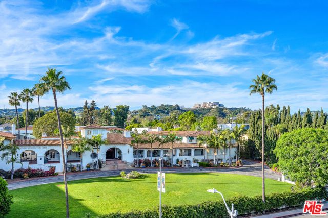 11740 W Sunset Boulevard 22, Los Angeles, CA 90049