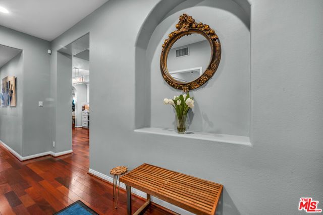 11740 W Sunset Boulevard 22, Los Angeles, CA 90049