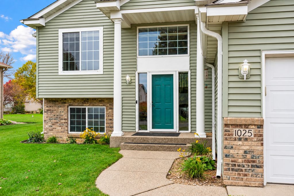 1025 4th Street N, Sartell, MN 56377 — photo 2