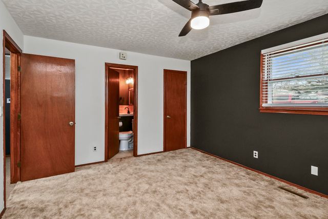 1027 Smith Avenue, Marshfield, MO 65706