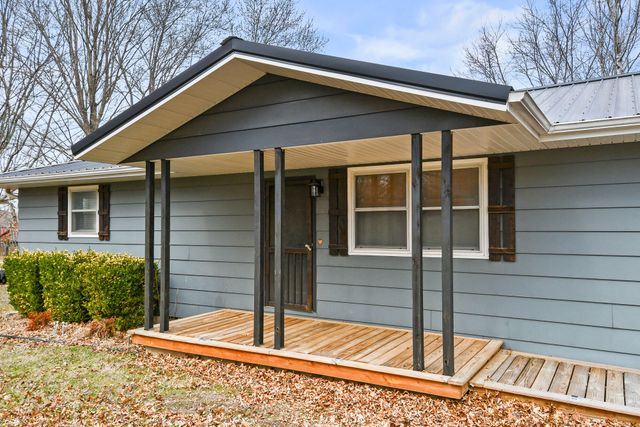 1027 Smith Avenue, Marshfield, MO 65706