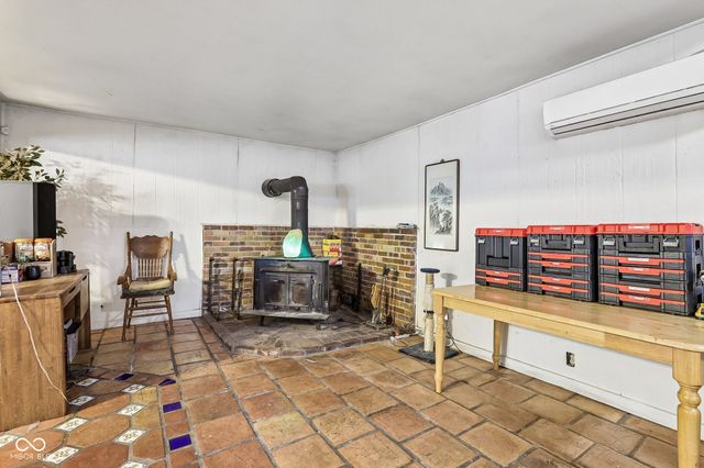 2215 W 60th Street, Indianapolis, IN 46228