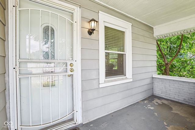 2215 W 60th Street, Indianapolis, IN 46228