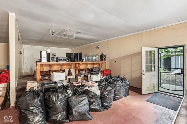 2215 W 60th Street, Indianapolis, IN 46228