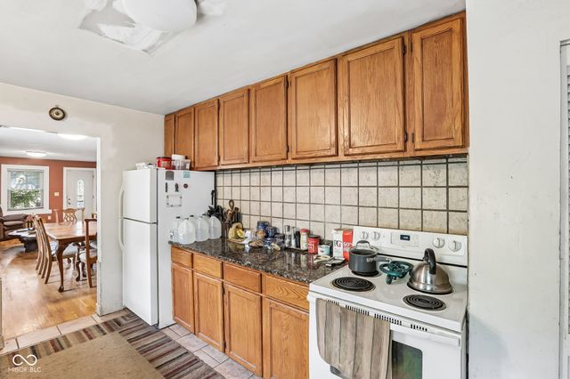 2215 W 60th Street, Indianapolis, IN 46228