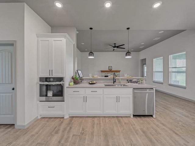 2558 W FM 1566, Celeste, TX 75423